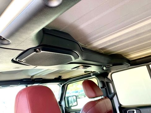 Used 2019 Jeep Wrangler Unlimited Sport S image 42