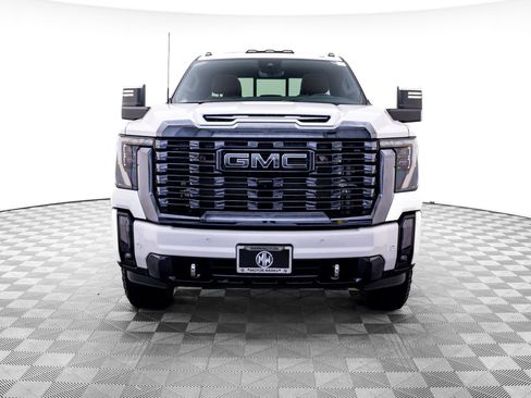 Used 2024 GMC Sierra 2500 Denali Ultimate w/ Max Trailering Package AWD/4WD image 8