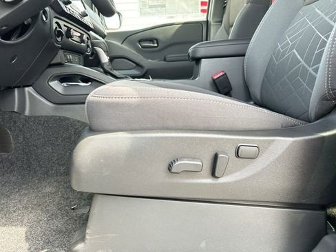 New 2026 Nissan Frontier SV AWD/4WD image 27