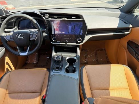 Used 2023 Lexus RZ 450e Premium w/ Technology Package AWD/4WD image 33