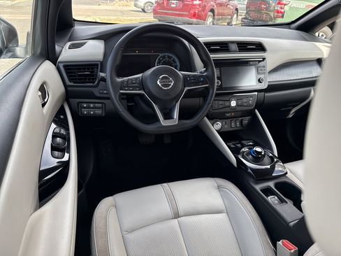 Used 2018 Nissan Leaf SL w/ SL Technology Package image 11