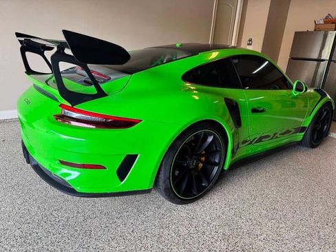 Used 2019 Porsche 911 GT3 RS w/ Weissach Package RWD image 4