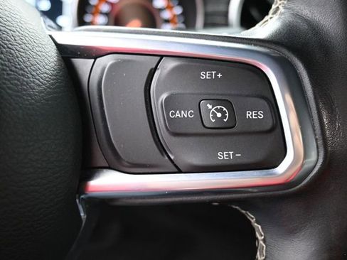 Used 2020 Jeep Wrangler Unlimited Sahara image 26