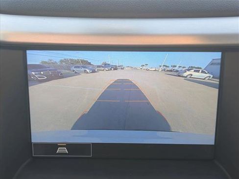 Used 2021 GMC Acadia SLE w/ Driver Convenience Package image 13