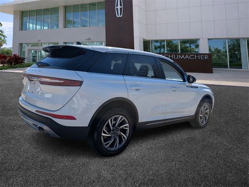 Used 2023 Lincoln Corsair FWD image 7