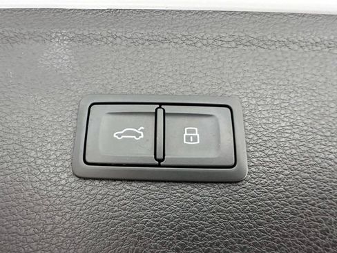 Certified 2023 Audi Q5 2.0T Premium Plus w/ Premium Plus Package AWD/4WD image 11