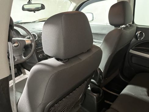 Used 2010 Chevrolet HHR LT image 23