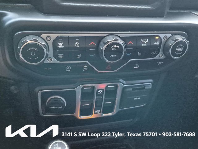 Used 2021 Jeep Wrangler Unlimited Sahara AWD/4WD image 33