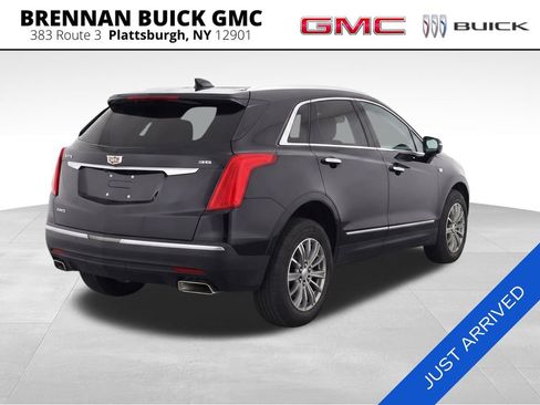 Used 2017 Cadillac XT5 Luxury w/ Driver Awareness Package AWD/4WD image 5