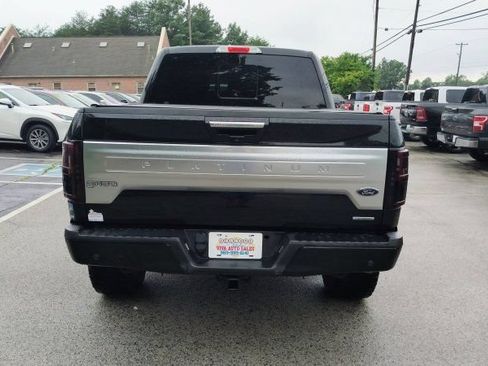 Used 2019 Ford F150 Platinum w/ Equipment Group 701A Luxury AWD/4WD image 4