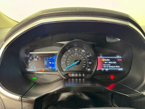 Used 2018 Ford Edge Titanium w/ Ford Safe & Smart Package FWD image 14