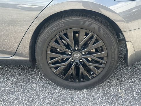 Used 2025 Nissan Altima 2.5 SV w/ SV Special Edition Package FWD image 19
