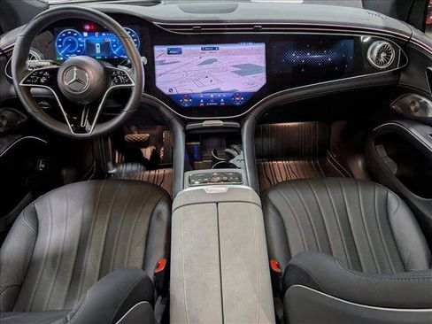 Used 2023 Mercedes-Benz EQS 580 4MATIC SUV image 19