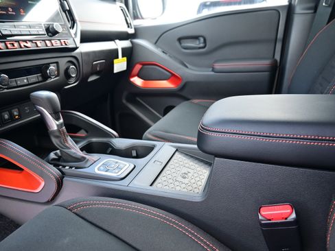 New 2026 Nissan Frontier PRO-4X w/ Pro-4x Convenience Package image 24