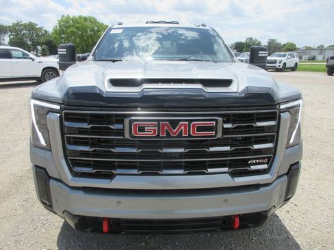 New 2026 GMC Sierra 2500 AT4 AWD/4WD image 12
