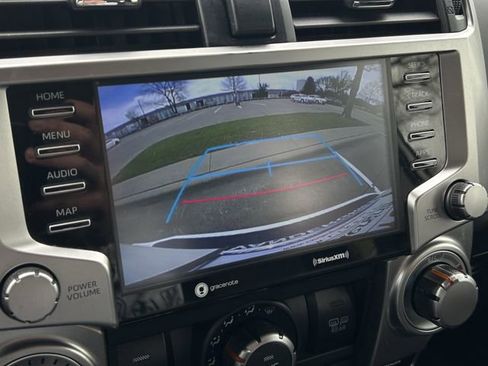 Used 2022 Toyota 4Runner SR5 image 16