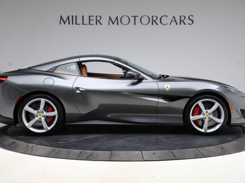 Certified 2020 Ferrari Portofino RWD image 17