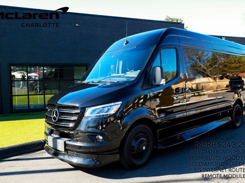 Used 2024 Mercedes-Benz Sprinter 3500 image 1