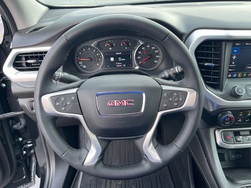 Used 2023 GMC Acadia SLT w/ Trailering Package AWD/4WD image 14