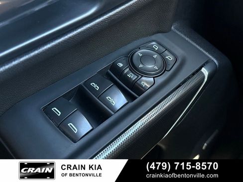 Used 2022 GMC Sierra 2500 AT4 w/ AT4 Preferred Package image 11