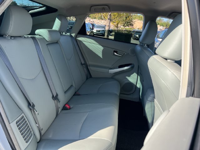 Used 2015 Toyota Prius Four FWD image 28
