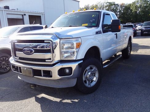 Used 2012 Ford F250 XLT w/ XLT Interior Pkg image 2
