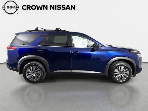 New 2026 Nissan Pathfinder SV image 4