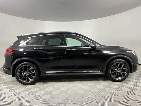 Used 2019 INFINITI QX50 Essential w/ Sensory Package image 5