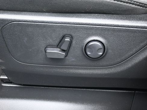 Used 2024 RAM 1500 Big Horn image 12