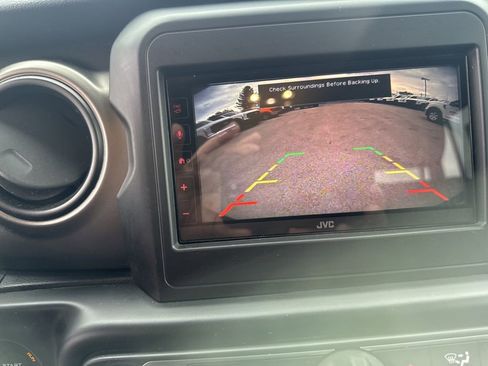 Used 2019 Jeep Wrangler Unlimited Sport S AWD/4WD image 29