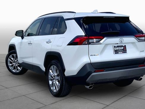 Used 2019 Toyota RAV4 Limited FWD image 12