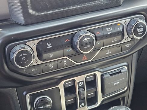 Used 2021 Jeep Wrangler Unlimited Sport AWD/4WD image 20