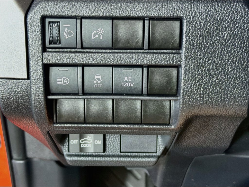 Used 2024 Toyota Tacoma TRD Sport w/ TRD Sport Upgrade Package RWD image 19