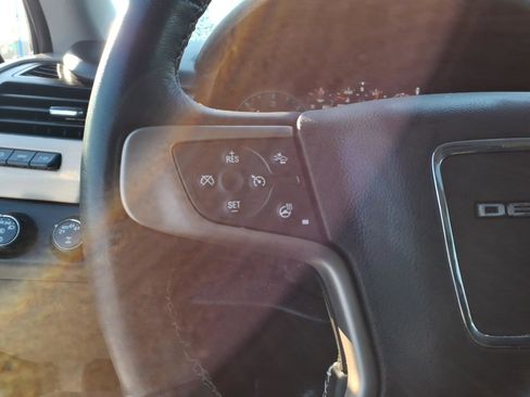 Used 2020 GMC Yukon Denali image 19