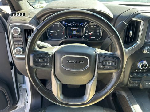 Used 2020 GMC Sierra 2500 Denali w/ Denali Ultimate Package image 18
