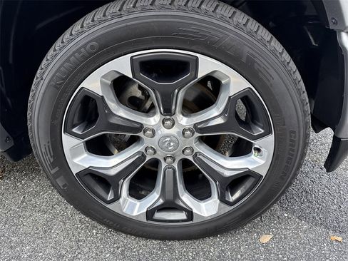 Used 2022 RAM 1500 Limited image 13