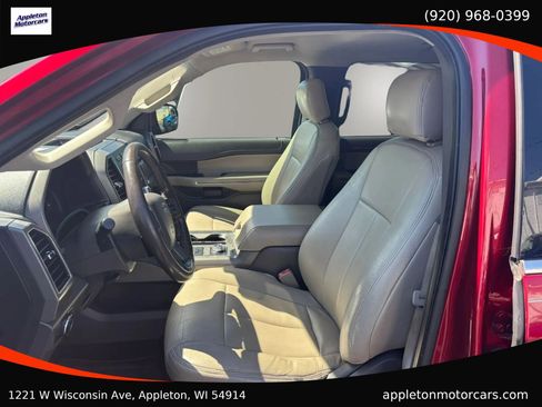 Used 2018 Ford Expedition Max XLT AWD/4WD image 16
