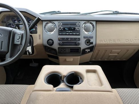 Used 2016 Ford F350 XLT w/ XLT Premium Package image 20