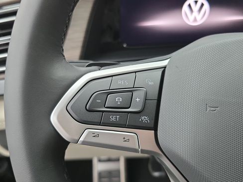 New 2026 Volkswagen Atlas SEL Premium R-Line AWD/4WD image 18