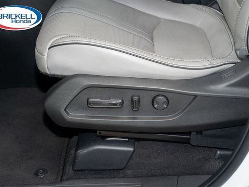 Certified 2023 Honda Pilot Elite image 32