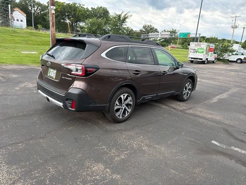 Used 2021 Subaru Outback Limited w/ Popular Package #2 AWD/4WD image 31
