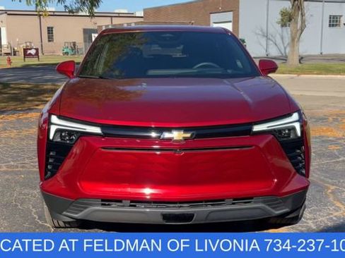 Used 2025 Chevrolet Blazer EV LT image 3