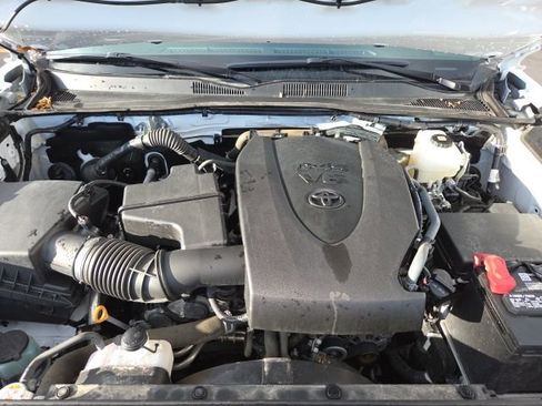 Used 2023 Toyota Tacoma TRD Off-Road image 28