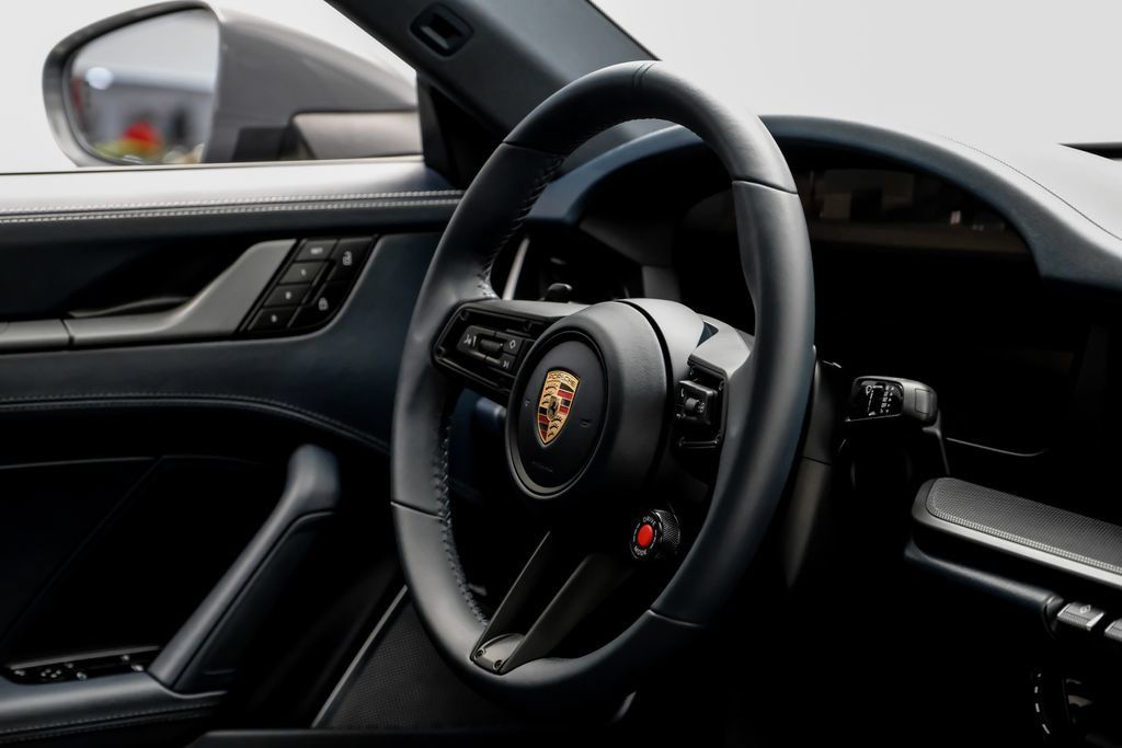 Used 2025 Porsche 911 Carrera S RWD image 14