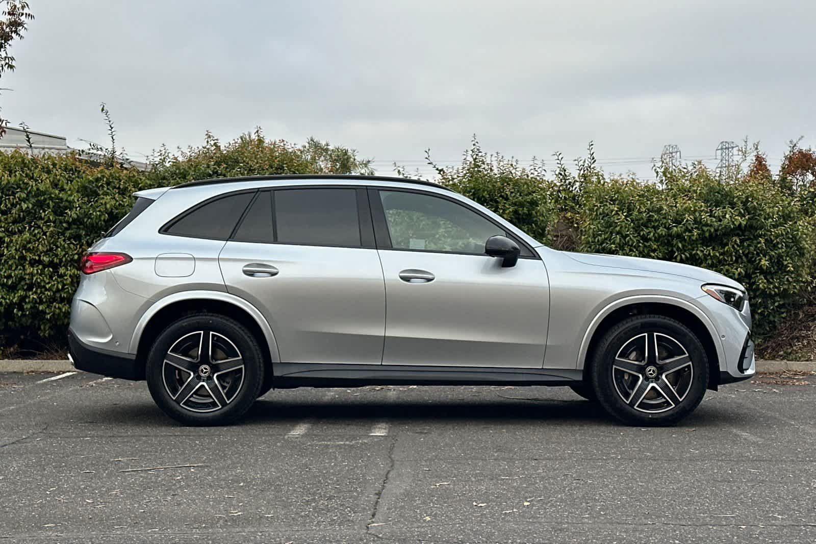 Certified 2026 Mercedes-Benz GLC 300 4MATIC image 2
