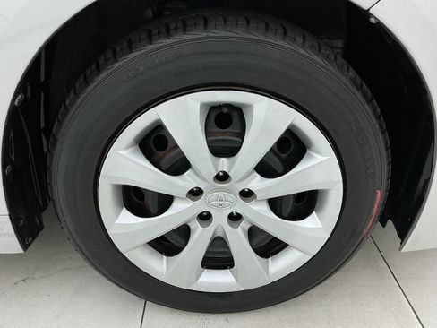 Used 2021 Toyota Corolla LE FWD image 46