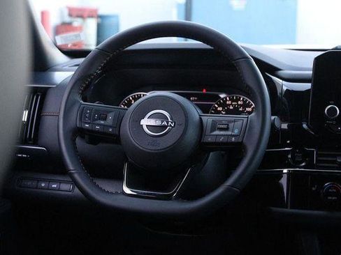 Used 2025 Nissan Pathfinder Rock Creek image 25