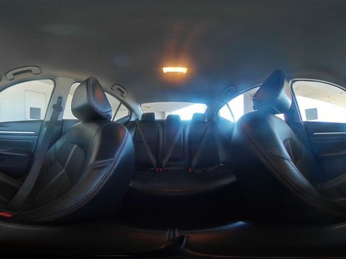 Used 2025 Nissan Altima 2.5 SR image 43