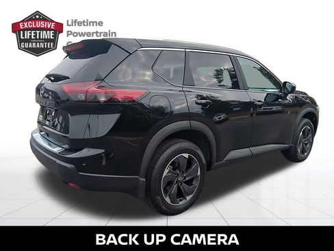 Certified 2026 Nissan Rogue SV w/ SV Premium Package image 4