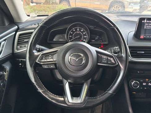 Used 2018 MAZDA MAZDA3 Touring FWD image 23
